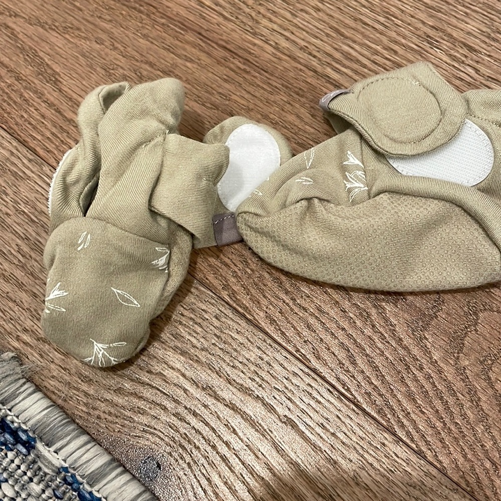 Goumi booties